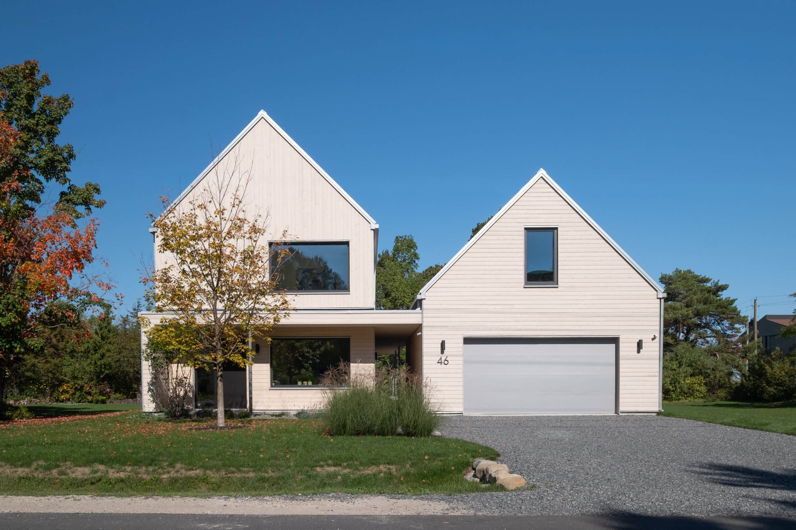 THE HARBOUR HOUSE | Craig Race